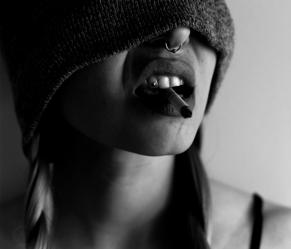 inserare piercing cavitate orala