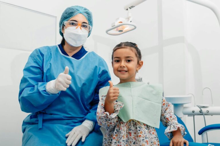 Cum impactează episodul dureros, relația copilului cu stomatologul pediatru. Iată cum repari legătura dintre cei doi